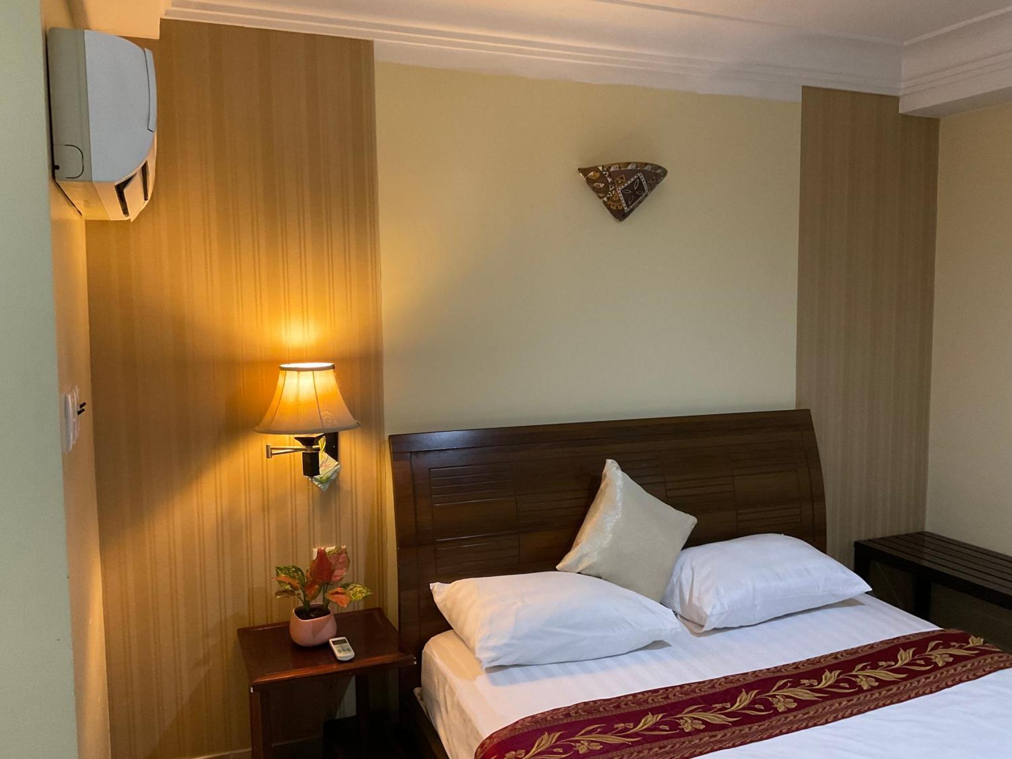 มิญเชา โฮเต็ล Hotel โฮจิมินห์ซิตี้ ภายนอก รูปภาพ